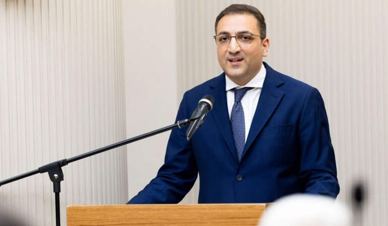 Balçova Belediye Başkanı Onur Yiğit’in ev hapsi kaldırıldı