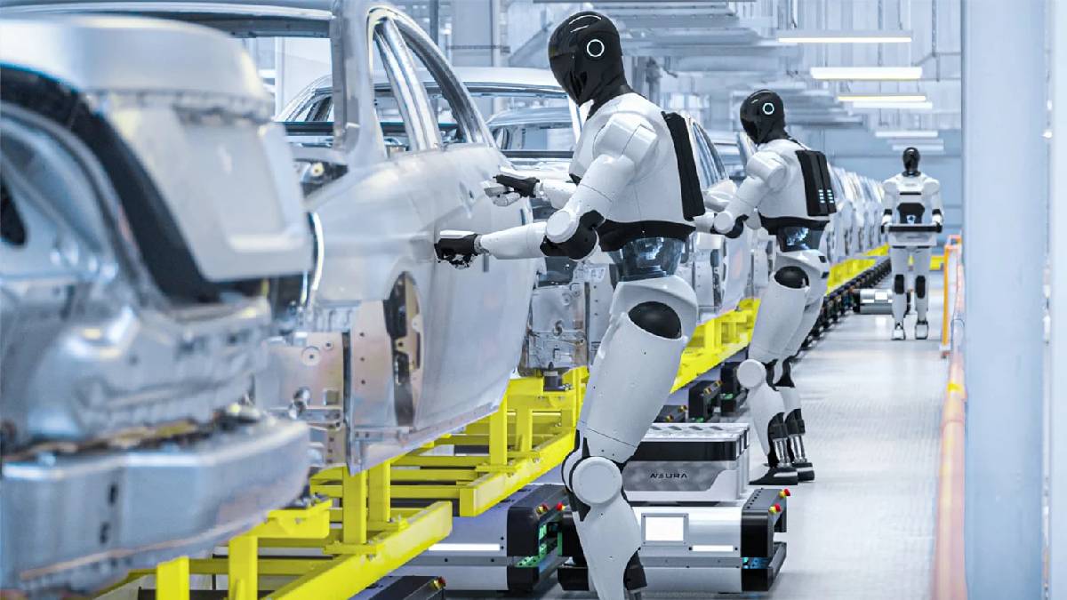 Otomotiv devinde insansı robot krizi grevi! Üretim yarı yarıya durdu
