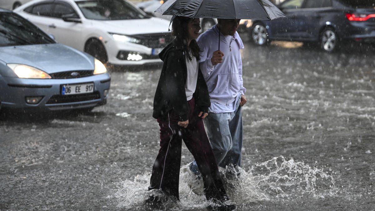 Cumartesiye dikkat: Sıcaklıklar 10 derece düşecek! Temmuzda kış havası geliyor