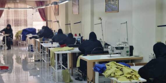 İHH’nın Suriye’deki terzilik atölyesinde 32 kadın istihdam ediliyor