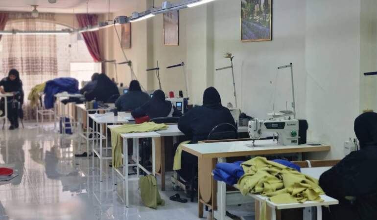İHH’nın Suriye’deki terzilik atölyesinde 32 kadın istihdam ediliyor