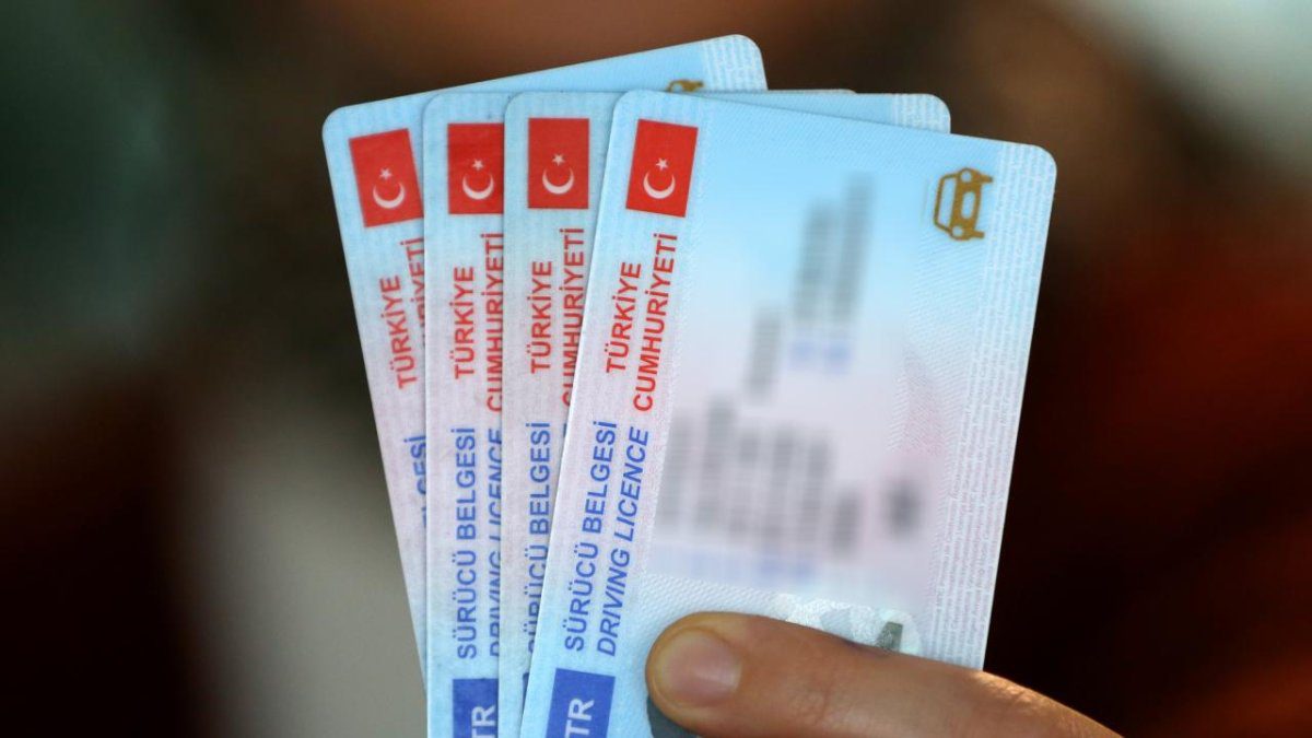 Trafikte ‘3 İhlal’ devri kapandı: Kurallara uymayan sürücülerin ehliyeti anında böyle yakılacak!