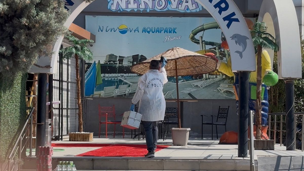 Aquaparkta feci olay: 16 yaşındaki görevli 10 metreden düştü
