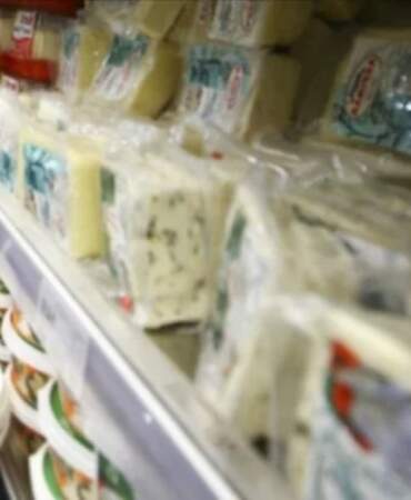 Marketten yoğurt ve kaşar alanlar pişman olacak! Bakanlık ifşa etti: Meğer peynir yerine sadece yağ yiyormuşuz…