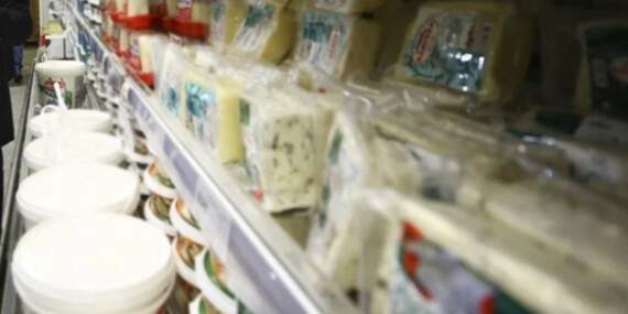 Marketten yoğurt ve kaşar alanlar pişman olacak! Bakanlık ifşa etti: Meğer peynir yerine sadece yağ yiyormuşuz…