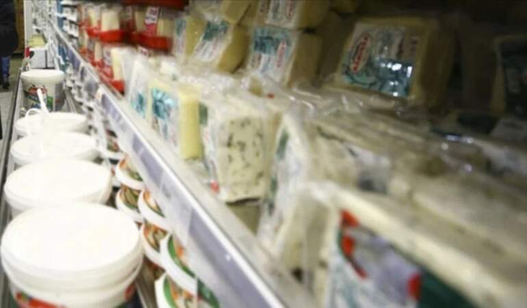 Marketten yoğurt ve kaşar alanlar pişman olacak! Bakanlık ifşa etti: Meğer peynir yerine sadece yağ yiyormuşuz…