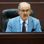 Yılmaz Büyükerşen, CHP’den istifa etti