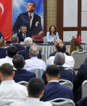 Yeni Parti’de imzalar atıldı: Önce Hacı Bayram-ı Veli Camii’nde cuma namazı sonra açılış