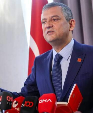 İmzalar toplanıyor: Yeni parti ne zaman kurulacak?