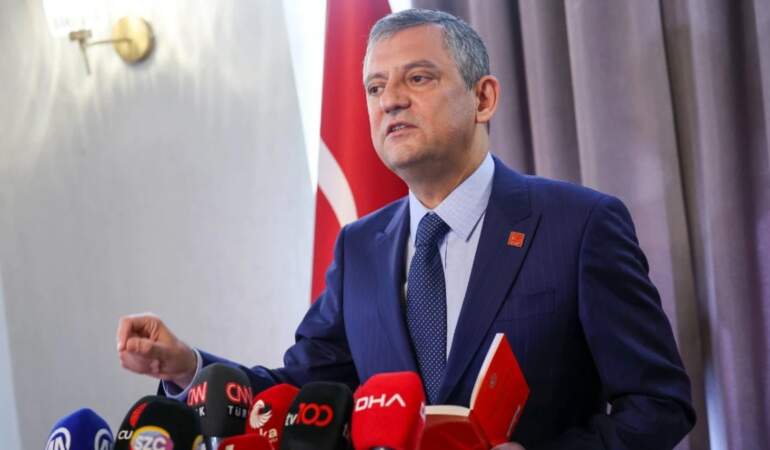 İmzalar toplanıyor: Yeni parti ne zaman kurulacak?