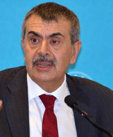 Bakan Tekin’den okul temizliği ve güvenliği açıklaması: 2027’de hizmet alımı modeline geçilecek