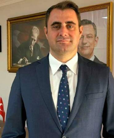 İzmir eski İl Başkanı Çağatay Güç CHP’den istifa etti