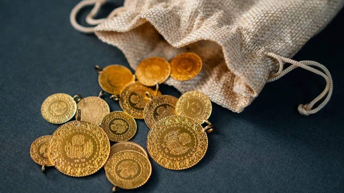 Commerzbank altın tahminini indirdi: Yıl sonu hedefi 4 bin 500 dolar