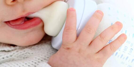 Bebeklere 3,1 milyar liralık tıbbi mama desteği