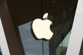 Apple yeniden dünyanın en değerli şirketi oldu
