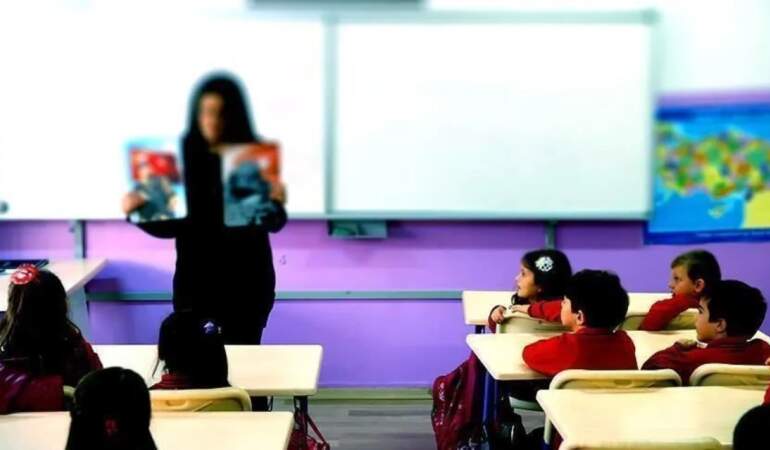 Öğretmenlerin dikkatine: Mazerete bağlı yer değiştirme (Tayin) başvuru süresi uzatıldı