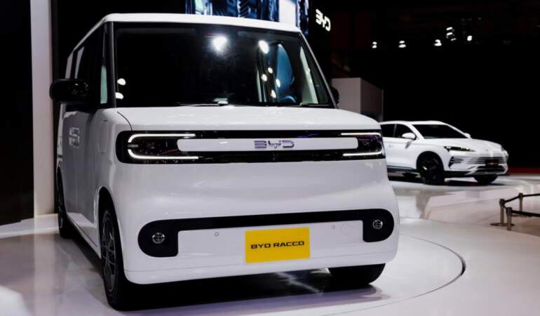 BYD’den otomotiv piyasasını sarsacak hamle: 578 Bin TL’ye 320 Km menzilli yeni elektrikli araç “Racco”!