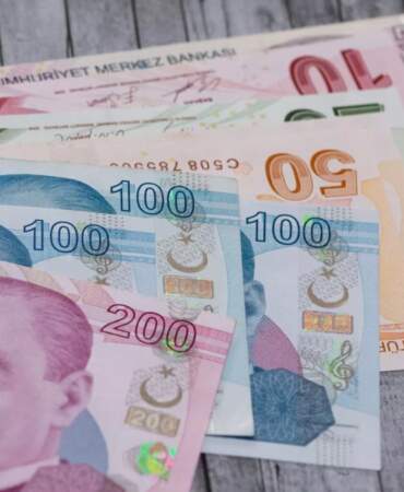 Çalışanlara ‘Telefon’ şoku: Mesai saatinde ekrana bakanın maaşından binlerce lira kesilecek