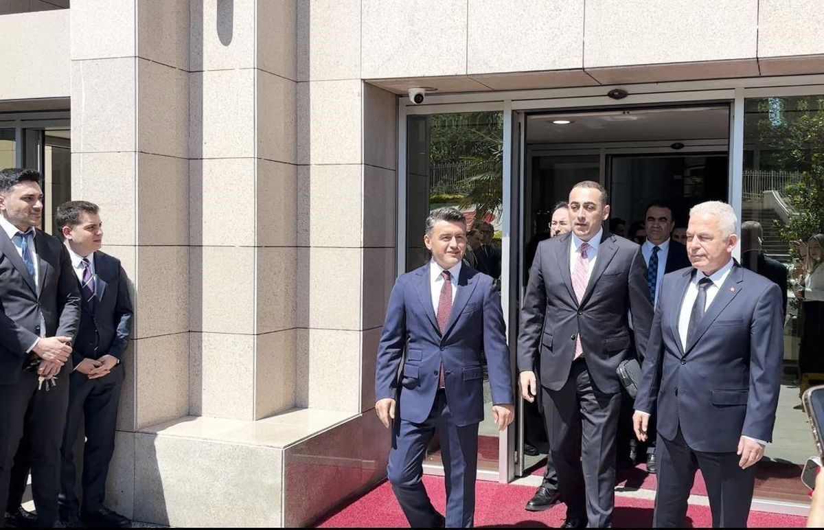 Aykut Çelik’e Törenle Veda