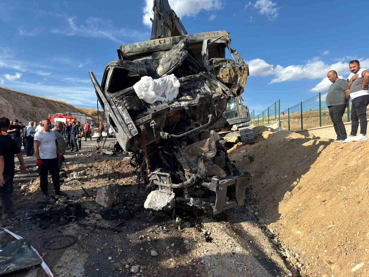 Ankara’da ABB’ye ait kamyon kaza yaptı: 2 işçi hayatını kaybetti