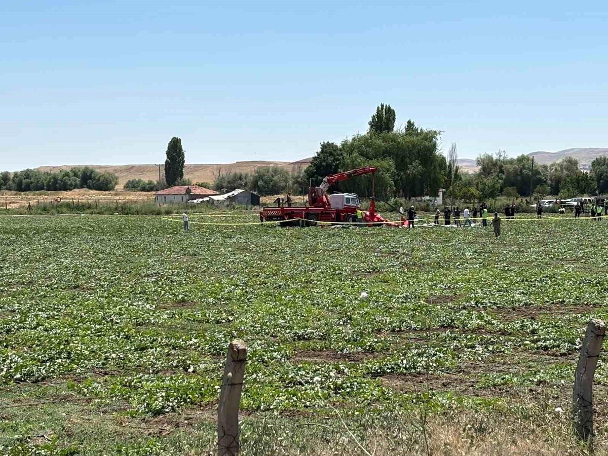 Sincan’da Helikopter Kazası: Emekli Pilot Hayatını Kaybetti