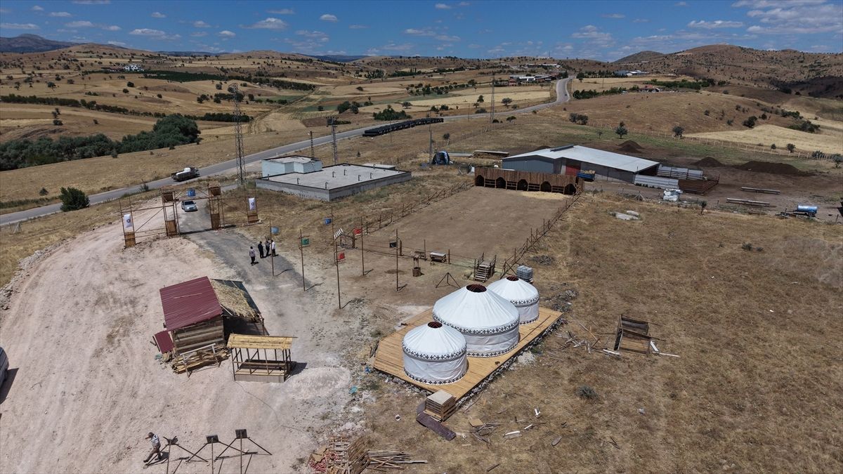 Kayı Obası: Geleneksel Türk Kültürü Yaşatılıyor