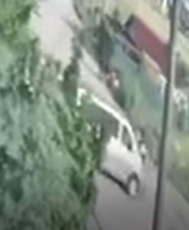 Skuter ile giderken otomobilin çarptığı 11 yaşındaki çocuk öldü