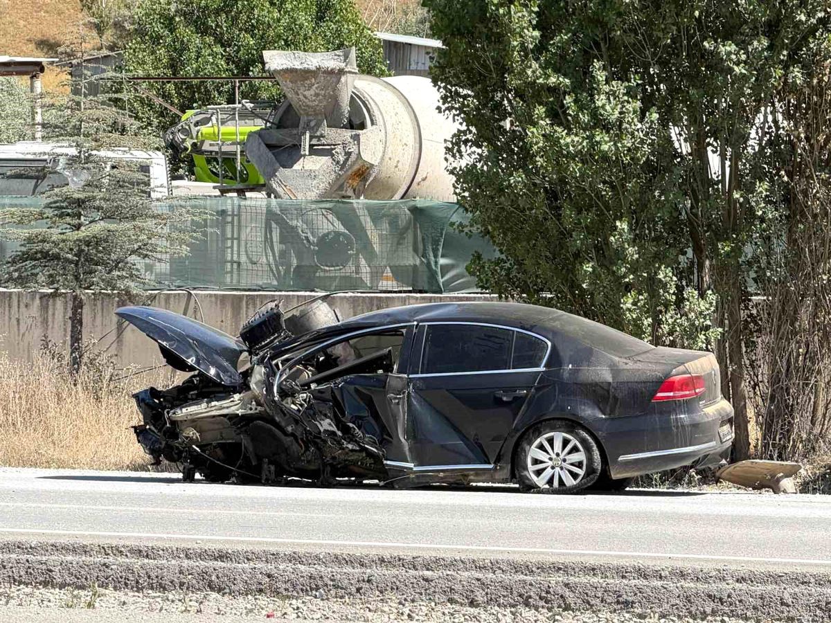 Mamak’ta Trafik Kazası: 3 Yaralı