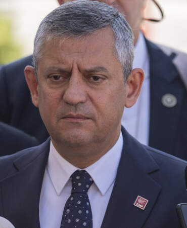 Ankara’da Kritik Hafta: Özgür Özel Yeni Parti İçin ‘Bir Hafta’ Süre Verdi