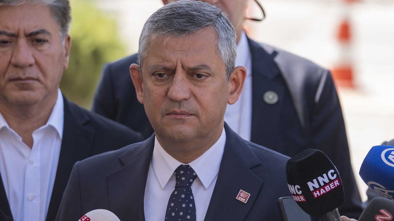 Ankara’da Kritik Hafta: Özgür Özel Yeni Parti İçin ‘Bir Hafta’ Süre Verdi