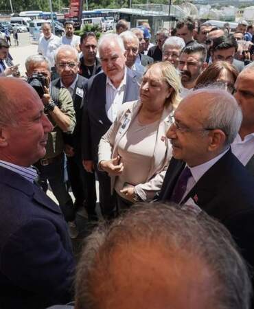 Ankara’da olaylı cenaze! İnce ve Kılıçdaroğlu yıllar sonra aynı karede
