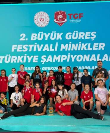 Bafra Güreş Takımı 9 Madalya Kazandı