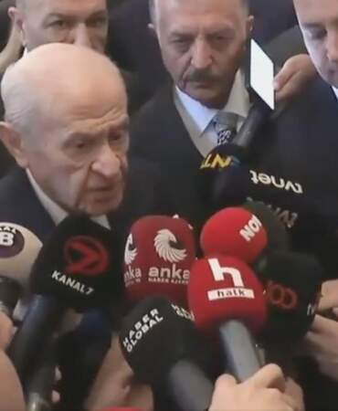 Bahçeli’den eylem yapan öğretmenlere destek: Yanlarındayız