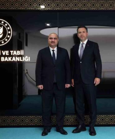 Bakan Bayraktar, Kerkük Valisi Ağa’yı ağırladı