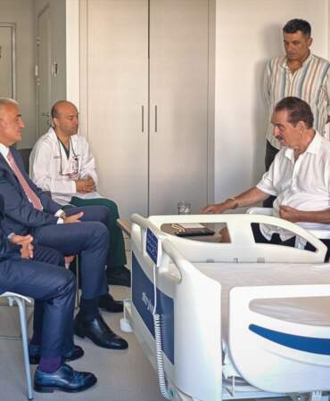 Bakan Ersoy, İbrahim Tatlıses’i Ziyaret Etti