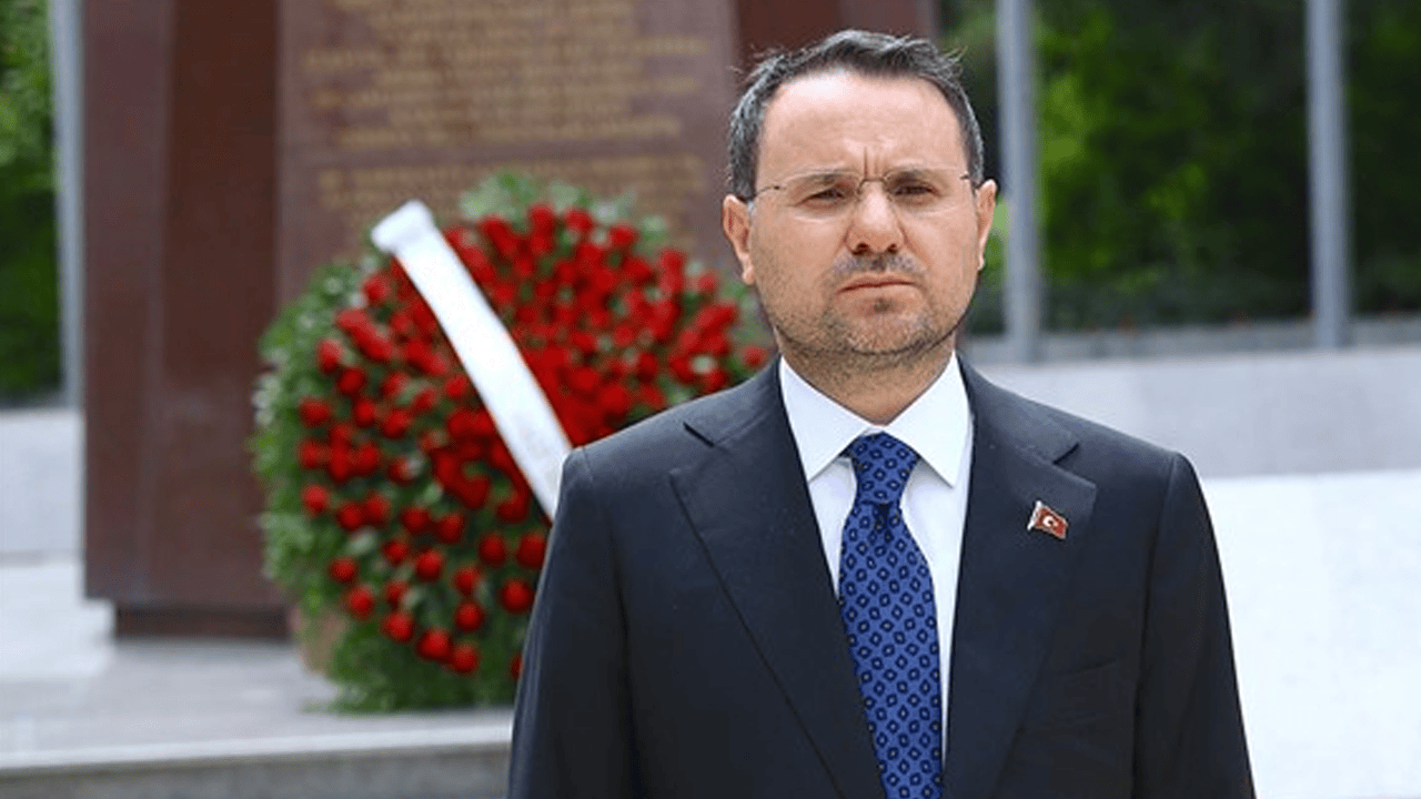 Bakan Gürlek Azerbaycan’da: Firari Suçlular İçin Kararlılık Mesajı