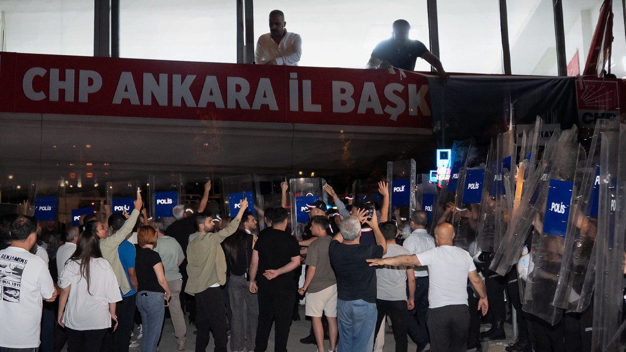 Başkentte CHP’liler Karşı Karşıya Geldi: Atama Kararı İl Binasını Karıştırdı