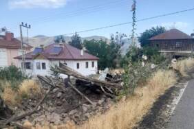 Beypazarı’nda Metruk Evler Yıkılıyor