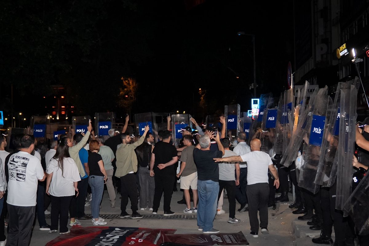 CHP’de Gergin Anlar
