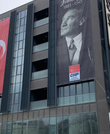 CHP’de Yeni Parti Depremi: İstanbul’da 7 İlçe Başkanı Görevden Alındı