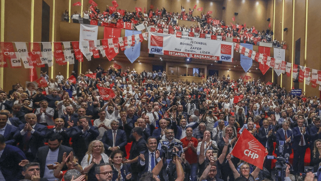 CHP’den ‘Figüran’ İddiasına Yalanlama: Hukuki Süreç Başlatılacak