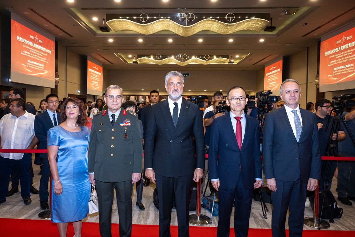 Çin Ordusu 99 Yaşında