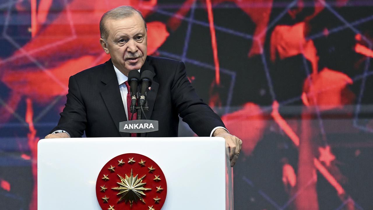 Cumhurbaşkanı Erdoğan’dan Ahbap Açıklaması: ‘Depremde Fırsatçılık Yapanlar Adalete Hesap Veriyor’