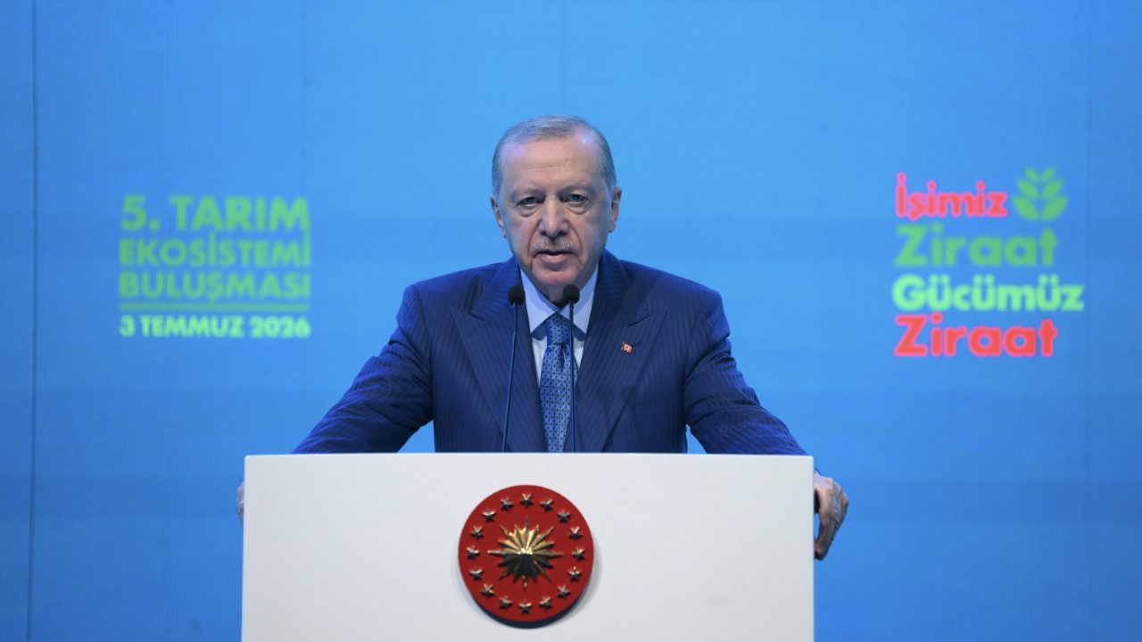 Cumhurbaşkanı Erdoğan’dan Muhalefet Sert Sözler: ‘Kendileri de Zihniyetleri de Müzelik!’ Çiftçi ve Köylülere Kredi Müjdesi