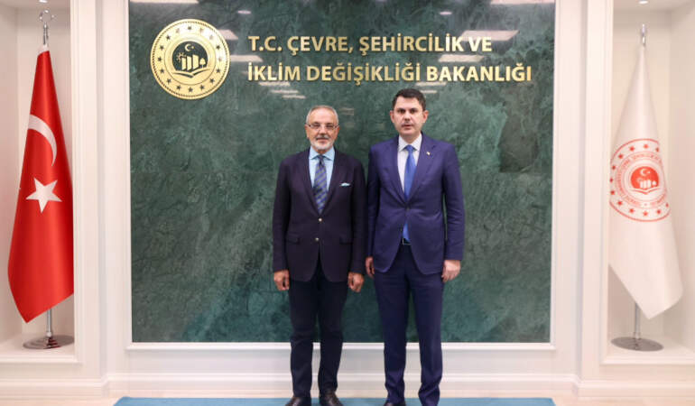 DEM Parti Ağrı Milletvekili Sırrı Sakık Bakan Murat Kurum’u Ziyaret Etti