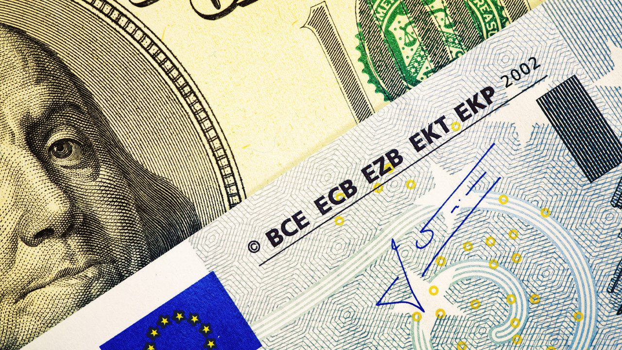 Döviz Piyasasında Yeni Hafta Mesaisi: Dolar ve Euro Yükselişle Açıldı