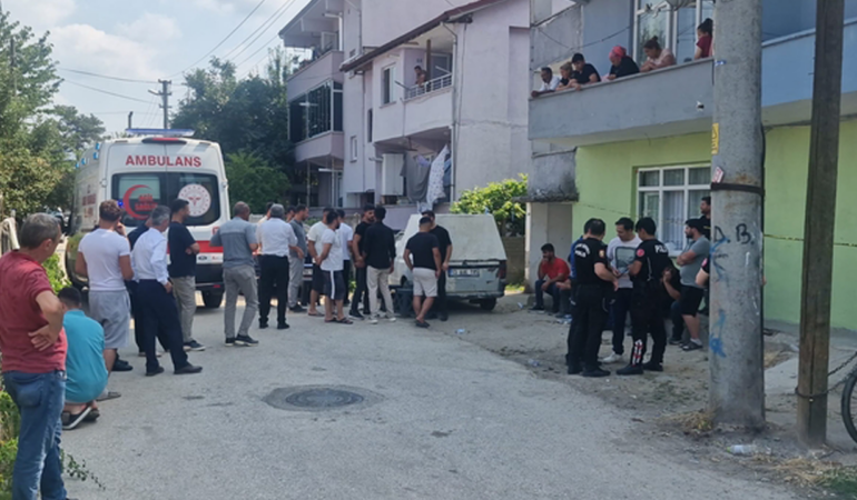 Düzce’de Silahla Vurulan Genç Öldü: ‘Kazara Ateş Aldı’ İddiası