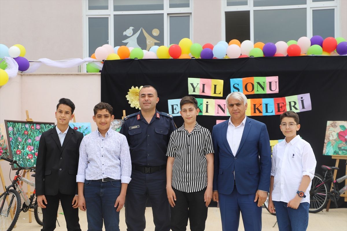 Başarılı Öğrencilere Bisiklet Ödülü