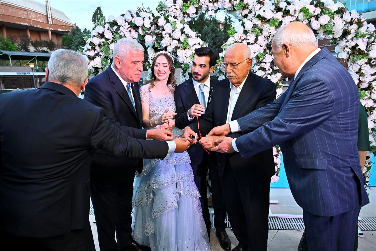 Dervişoğlu, Nişan Törenine Katıldı