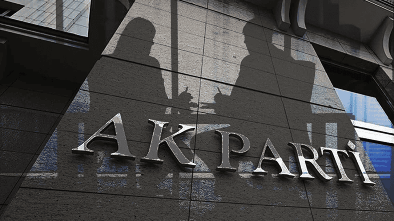 Kulislerde ‘Transfer’ Hareketliliği: AK Parti’ye Katılacağı İddia Edilen Vekil Telefonlarını Kapattı
